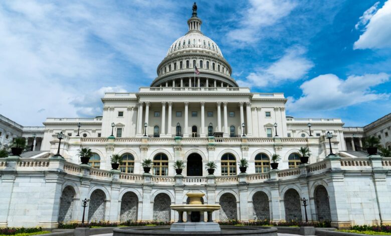Federal government building representing the source of funding disputes between Washington and sanctuary cities
